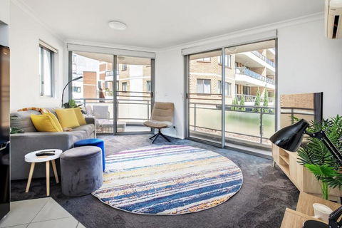 The Earl - Potts Point Paradise With Sydney Views - St Kilda Accommodation 0