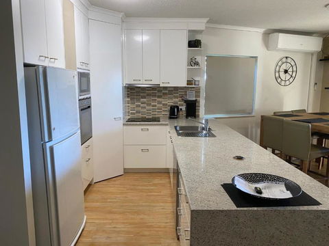 The Esplanade Riverview Holiday Apartments - St Kilda Accommodation 3