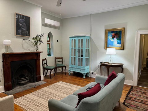 The Garden Cottage - St Kilda Accommodation 1