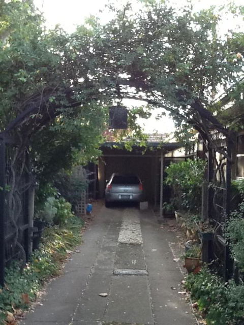 The Griffith Gallery Granny Flat - St Kilda Accommodation 1