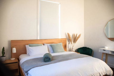 The Guesthouse - St Kilda Accommodation 2