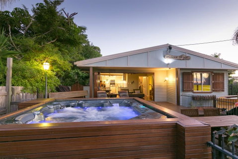 Beachside Cottages - St Kilda Accommodation 0