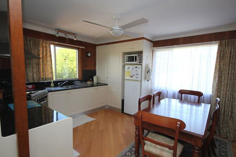 BEACHVIEW - 14 Second Ave , Bonny Hills - St Kilda Accommodation 1