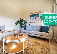 Beachy Keen on Moseley - Wifi - Netflix - Pool - Spa - St Kilda Accommodation