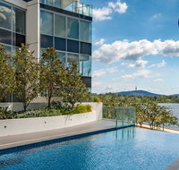 Beautiful Modern Lake View Apartment - St Kilda Accommodation