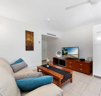 Beautiful Private Apt  Drift Palm Cove - St Kilda Accommodation