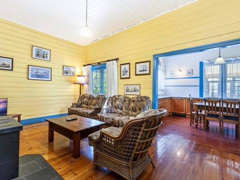 Beauvais - St Kilda Accommodation 2
