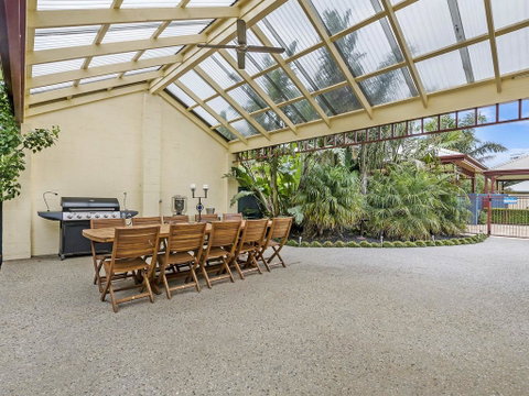 BEL MIREN - DUSTY MILLER - St Kilda Accommodation 3