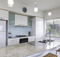 Bella vista - St Kilda Accommodation
