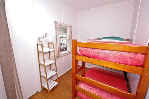 Bella Vista, 9 East Street - St Kilda Accommodation 3