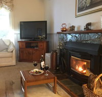 Bessie's Cottage - St Kilda Accommodation