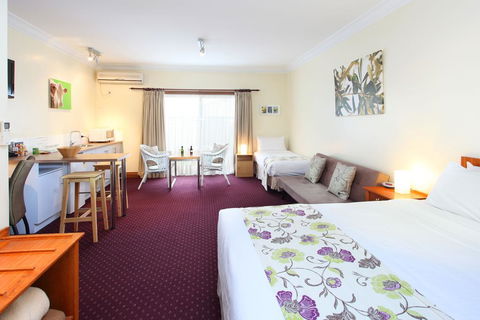 Best Western The Henry Parkes Tenterfield - St Kilda Accommodation 2