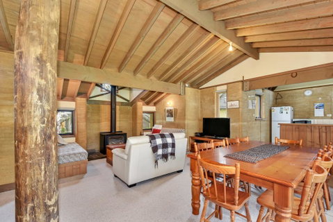 Bidgee Widgee - St Kilda Accommodation 2