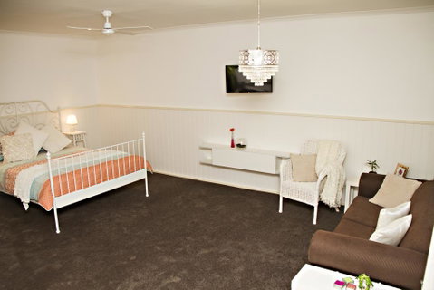 Bielby's Hideaway - St Kilda Accommodation 1