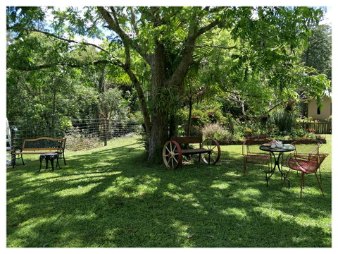 Bielby's Hideaway - St Kilda Accommodation 0