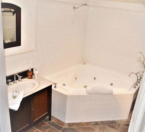 Bindley House B&B Cottage - St Kilda Accommodation 1