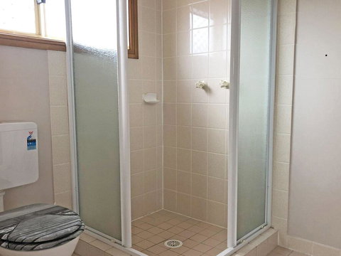 Birubi Beach House' 14 Campbell Avenue - Fantastic House And Close To The Surf Beach - St Kilda Accommodation 3