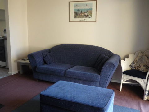 Blackheath Holiday Cabins - St Kilda Accommodation 2