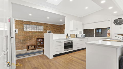 Blue Fish - 41 Boulder Bay Road - St Kilda Accommodation 2