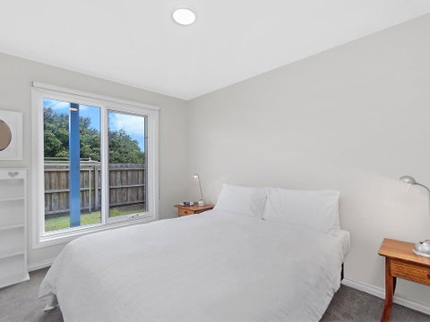 Blue Vista - St Kilda Accommodation 2