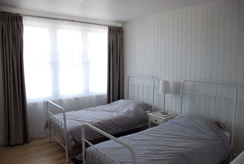 Bluebell - St Kilda Accommodation 0