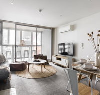 Boho on Morphett-In the heart of the CBD - Wifi - Nespresso - Netflix - St Kilda Accommodation