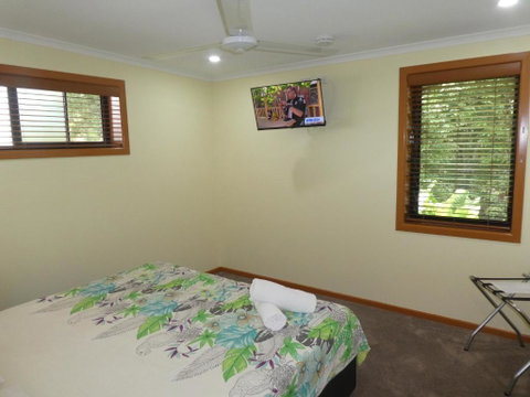 The Summit Rainforest Retreat - St Kilda Accommodation 3