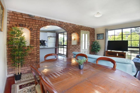 Three Bedroom Sweet Retreat In Coburg - St Kilda Accommodation 2