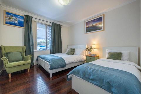 Warmth House Nr Airport 2rooms 5beds Yard N Parking - St Kilda Accommodation 0