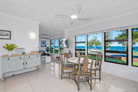 Waterfront Bliss In Margate - 30 Min From Brisbane - St Kilda Accommodation 0