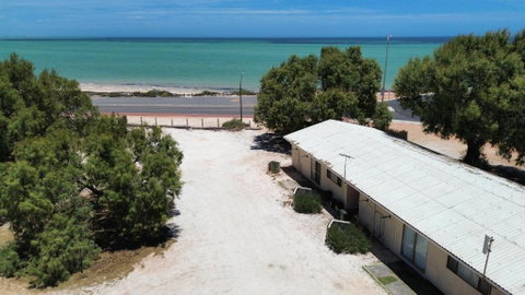 Wildsights Beach Units - St Kilda Accommodation 0
