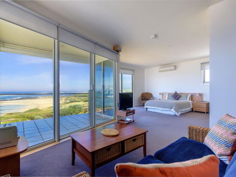 Wytonia 3 Penthouse - St Kilda Accommodation 0