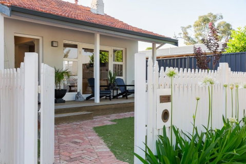 Guildford Cottage By Swan Bnb Management - St Kilda Accommodation 0