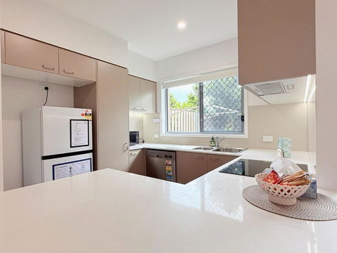 Wynnum Oasis Retreat - St Kilda Accommodation 1