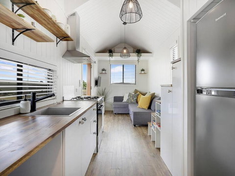 Yamba Tiny House Iris - St Kilda Accommodation 1