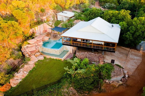 Wet Season Incredible Islands Tour - Horizontal Falls & Cygnet Bay Pearl Farm - St Kilda Accommodation 5