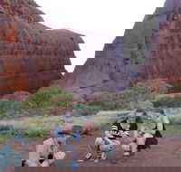 5-Hour Kata Tjuta Sunrise Tour from Ayers Rock with Breakfast - St Kilda Accommodation