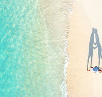 Private Coral Cay Bubbles Tour - St Kilda Accommodation