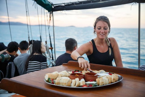Fly & Sail Package (With Providence) - St Kilda Accommodation 0