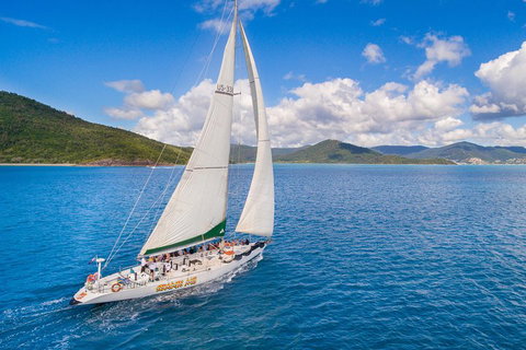 2-Night Whitsundays Sailing Cruise Incl. Whitehaven Beach & Great Barrier Reef - St Kilda Accommodation 3