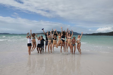 2-Night Whitsundays Sailing Cruise Incl. Whitehaven Beach & Great Barrier Reef - St Kilda Accommodation 4