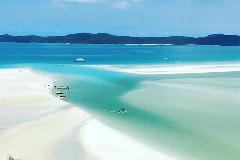 2-Night Whitsundays Sailing Cruise Incl. Whitehaven Beach & Great Barrier Reef - St Kilda Accommodation 5