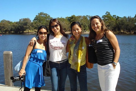 1/2 Day Swan Valley Wine Cheese & Chocolate Tour Inc Afternoon Cruise To Perth - St Kilda Accommodation 2