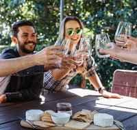 Full-day Wine-Tasting and Tamborine Mountain Tour with Lunch - St Kilda Accommodation